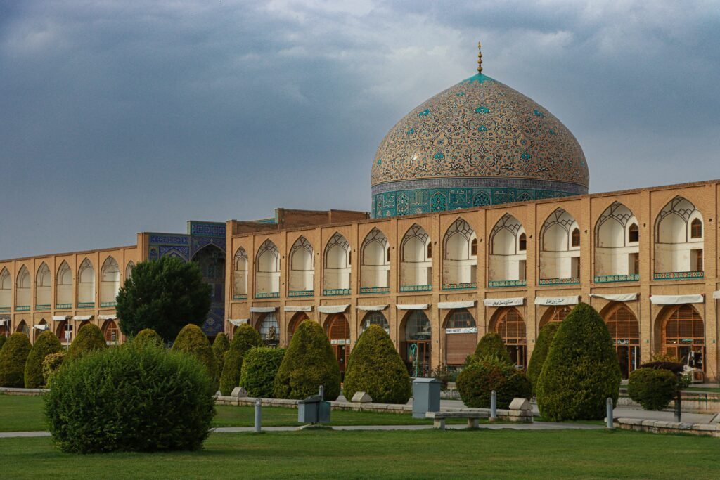 Explore Iran: A Land of Ancient History, Culture, and Natural Beauty